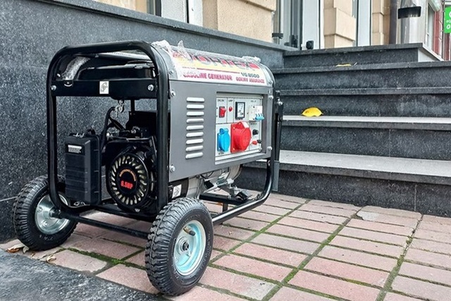 Большинство продуктовых магазинов в Украине оборудуют генераторами