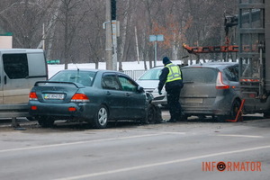        Mitsubishi  Renault  :   