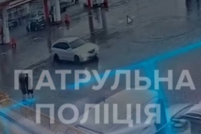   Mercedes   :    ( )