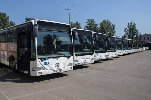 Киев передаст Днепру 30 пассажирских автобусов