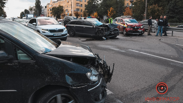       Audi, Renault  Volkswagen