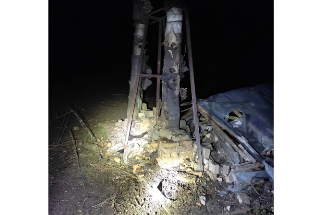 Ночью  враг ударил по Никопольщине: повреждены дома и газопровод